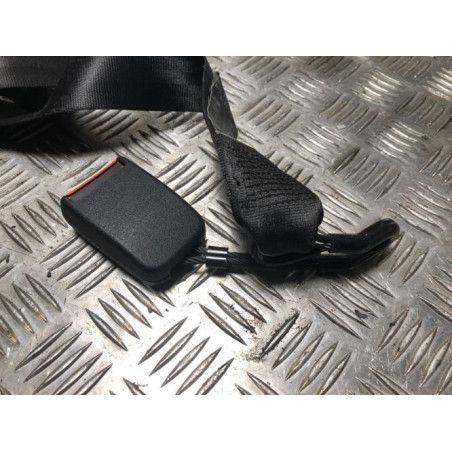 Attache ceinture arriere droit VOLKSWAGEN GOLF 4 d’occasion