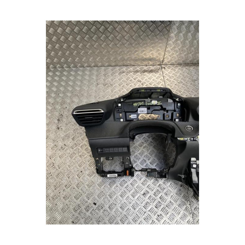 Tableau de bord PEUGEOT 2008 2 d’occasion
