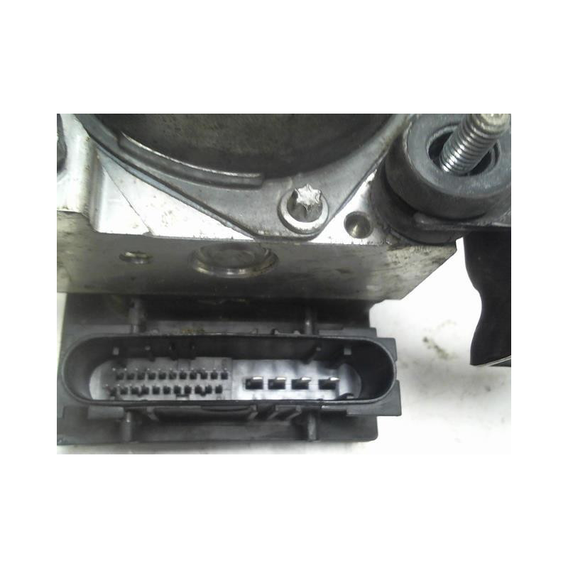 Bloc ABS (freins anti-blocage) RENAULT CLIO 3 PHASE 1 d’occasion