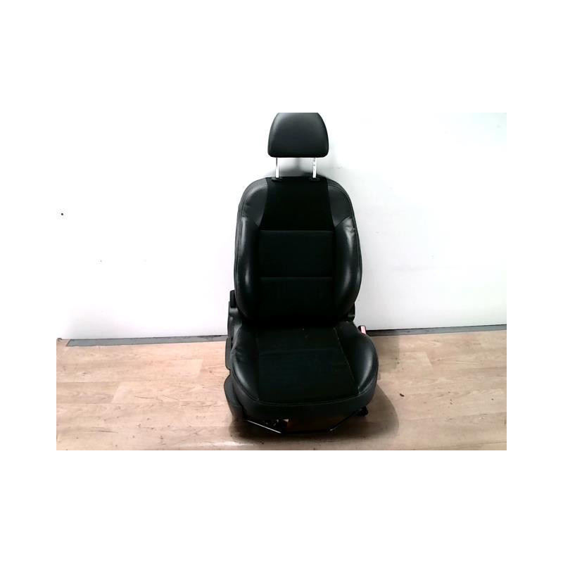 Siege avant droit PEUGEOT 207 PHASE 1 BREAK d’occasion