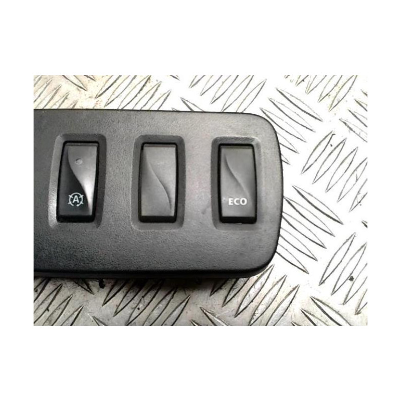 Bouton/Interrupteur DACIA DUSTER 1 PHASE 2 d’occasion