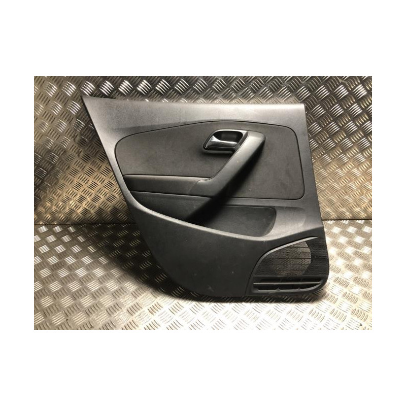Panneau de porte arriere gauche VOLKSWAGEN POLO 5 PHASE 1 d’occasion