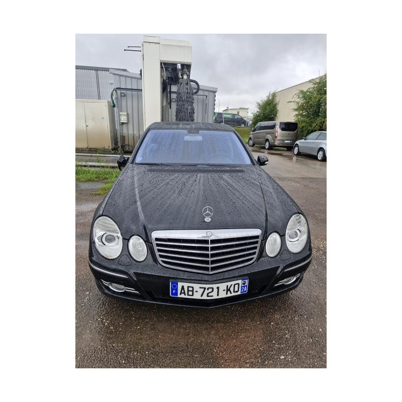 Fusee arriere gauche MERCEDES CLASSE E 211 PHASE 2 d’occasion