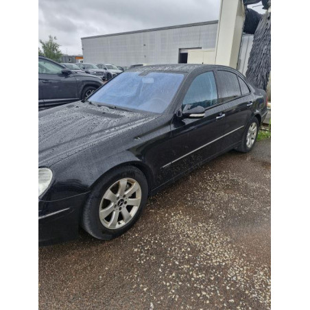 Fusee arriere gauche MERCEDES CLASSE E 211 PHASE 2 d’occasion