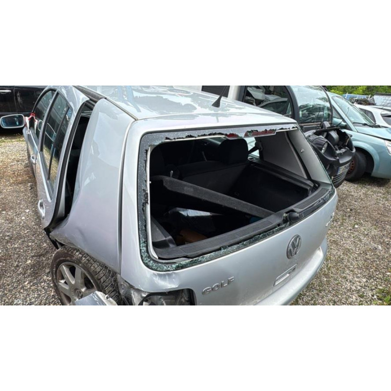 Poignee interieur arriere droit VOLKSWAGEN GOLF 4 d’occasion