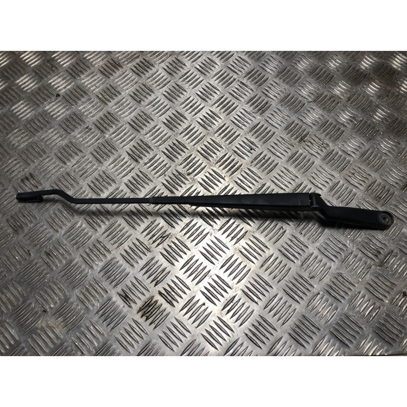 Bras essuie glace avant gauche VOLKSWAGEN GOLF 4 d’occasion