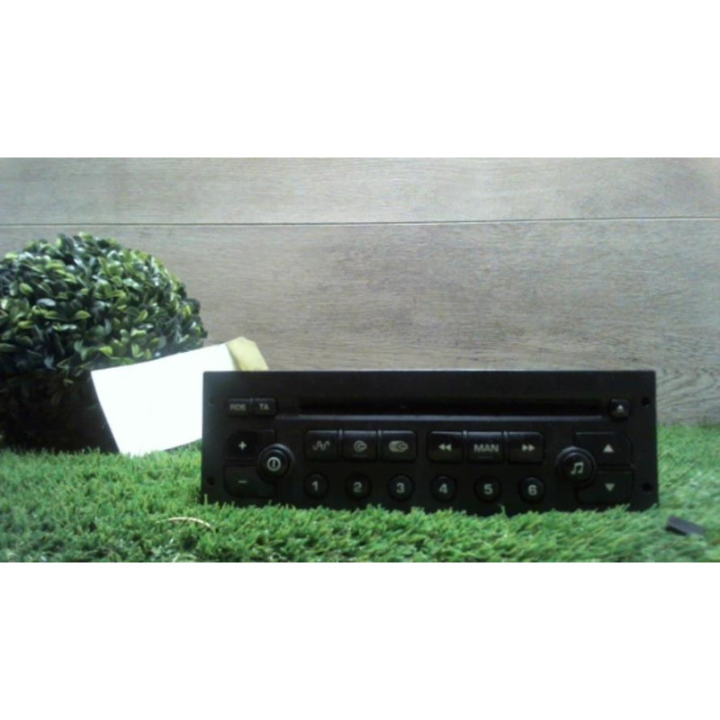Autoradio d'origine PEUGEOT 307 PHASE 1 CABRIOLET d’occasion