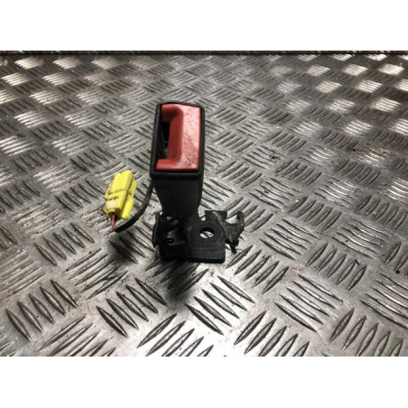 Attache ceinture arriere gauche VOLVO S 60 2 PHASE 1 d’occasion
