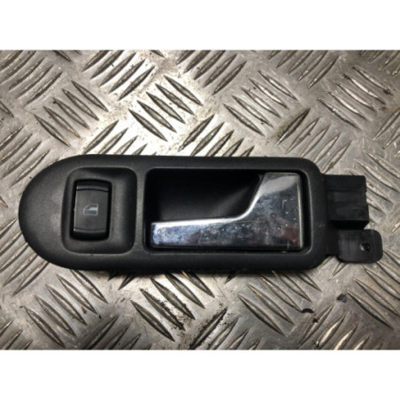 Poignee interieur avant droit VOLKSWAGEN GOLF 4 d’occasion