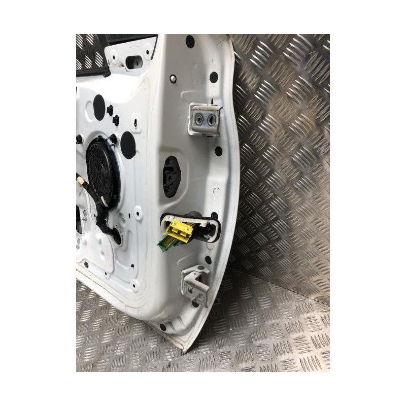 Porte avant gauche PEUGEOT 208 1 PHASE 1 d’occasion