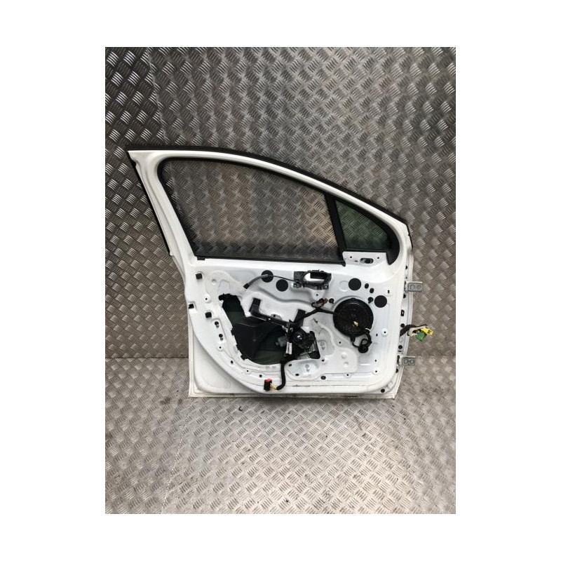 Porte avant gauche PEUGEOT 208 1 PHASE 1 d’occasion