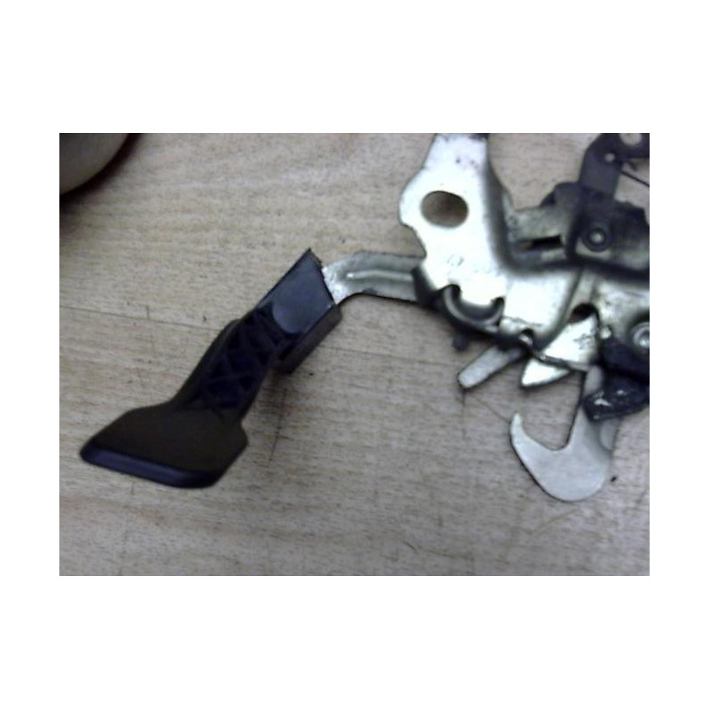 Serrure de capot RENAULT TWINGO 1 PHASE 1 d’occasion