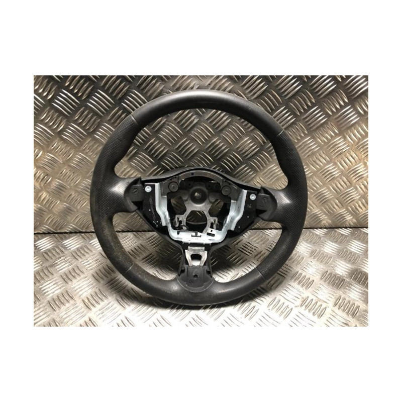 Volant NISSAN JUKE 1 PHASE 2 d’occasion
