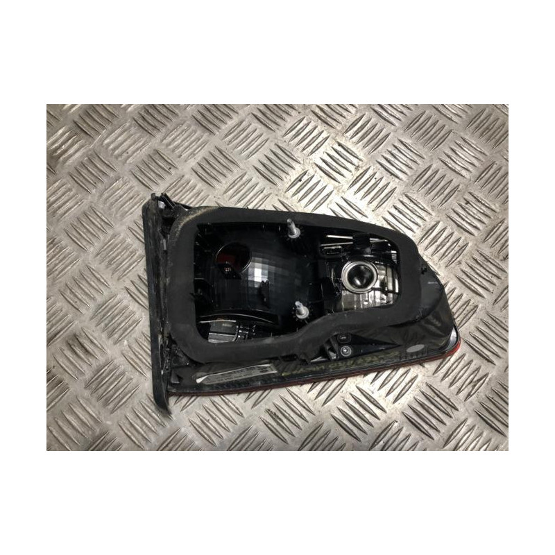 Feu arriere secondaire droit (feux) VOLKSWAGEN GOLF 7 PHASE 1 d’occasion