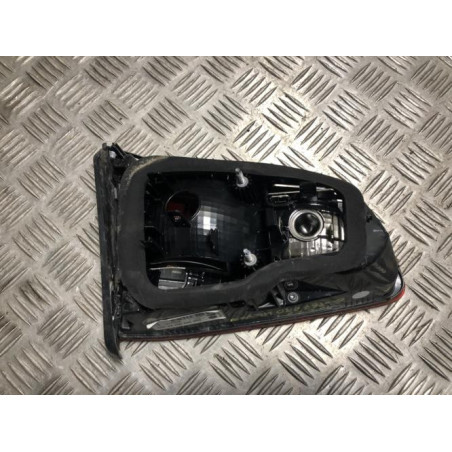 Feu arriere secondaire droit (feux) VOLKSWAGEN GOLF 7 PHASE 1 d’occasion