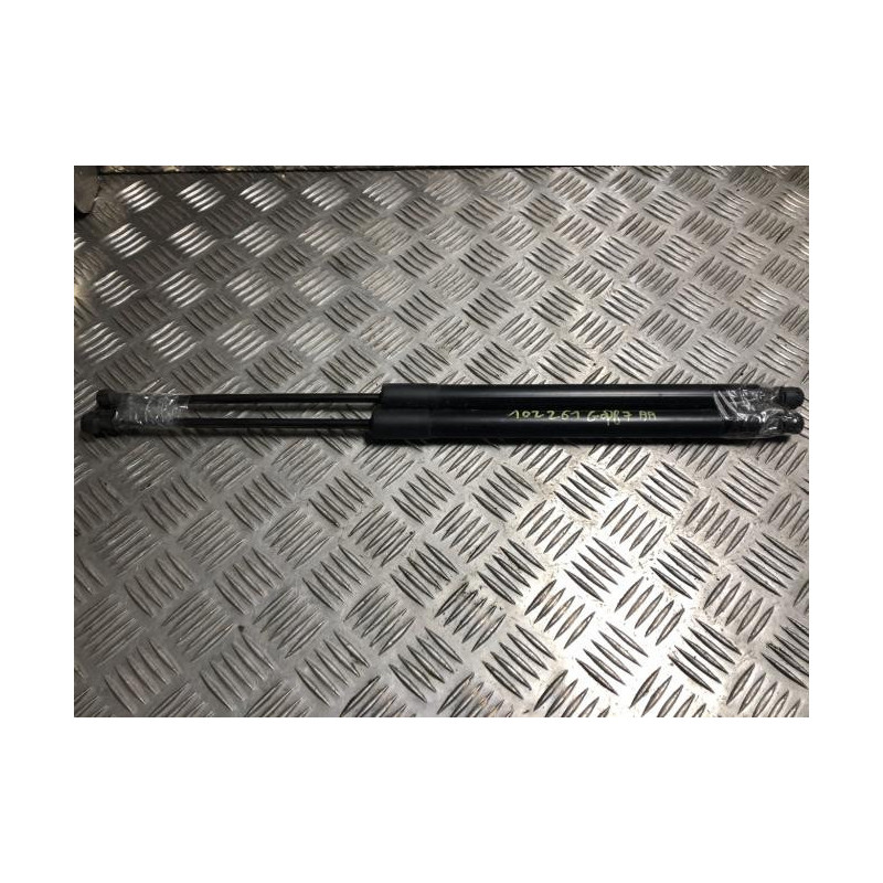 Verin de coffre VOLKSWAGEN GOLF 7 PHASE 1 d’occasion