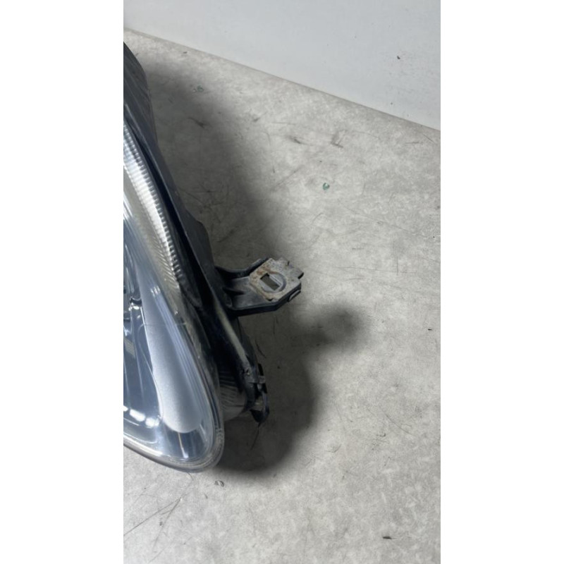 Optique avant principal droit (feux)(phare) FIAT GRANDE PUNTO d’occasion