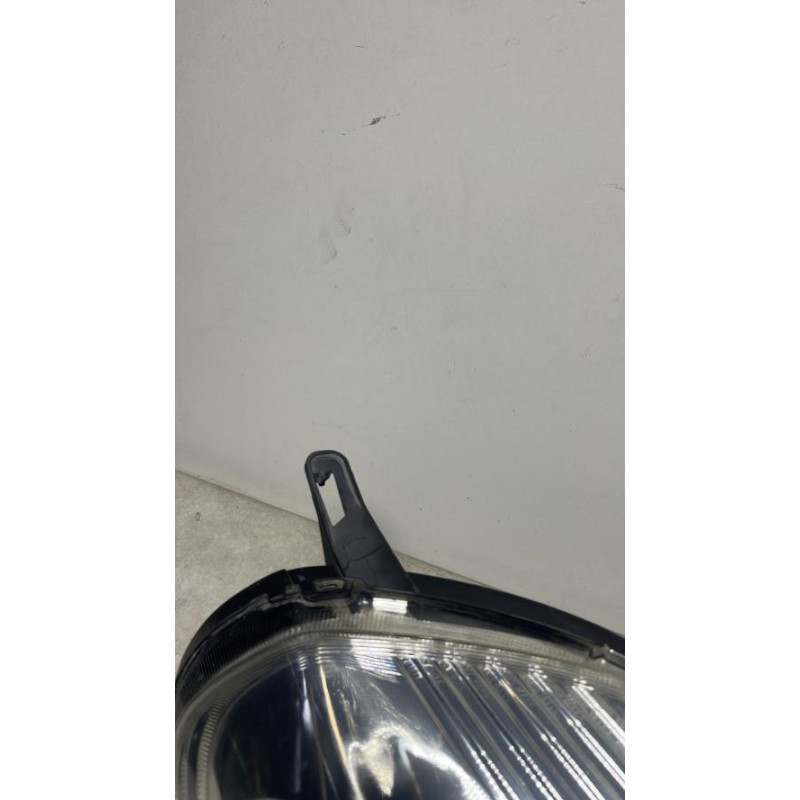 Optique avant principal droit (feux)(phare) FIAT GRANDE PUNTO d’occasion