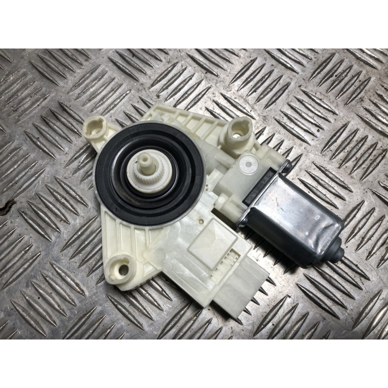 Moteur leve vitre arriere gauche VOLKSWAGEN GOLF 7 PHASE 1 d’occasion