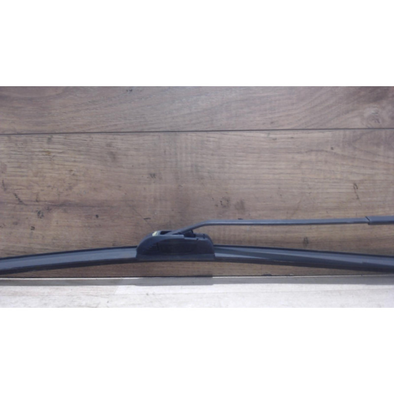 Bras essuie glace avant gauche DACIA SANDERO 1 d’occasion