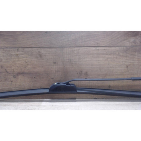 Bras essuie glace avant gauche DACIA SANDERO 1 d’occasion