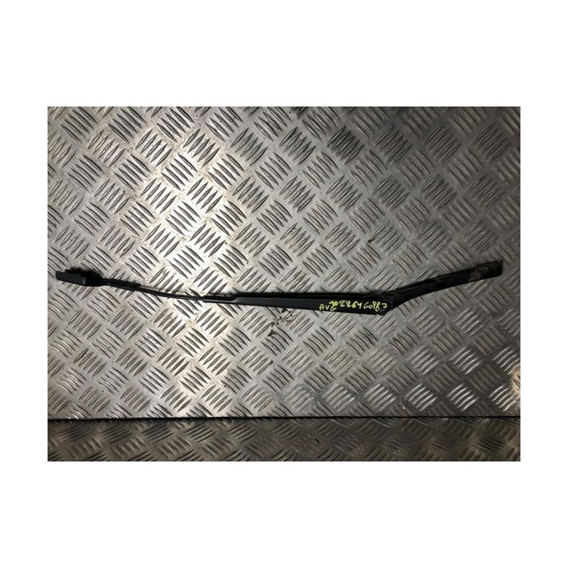 Bras essuie glace avant gauche VOLKSWAGEN GOLF 7 PHASE 1 d’occasion