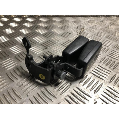 Attache ceinture arriere centrale VOLKSWAGEN GOLF 7 PHASE 1 d’occasion