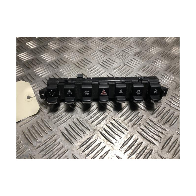 Bouton de warning PEUGEOT 3008 1 PHASE 1 d’occasion