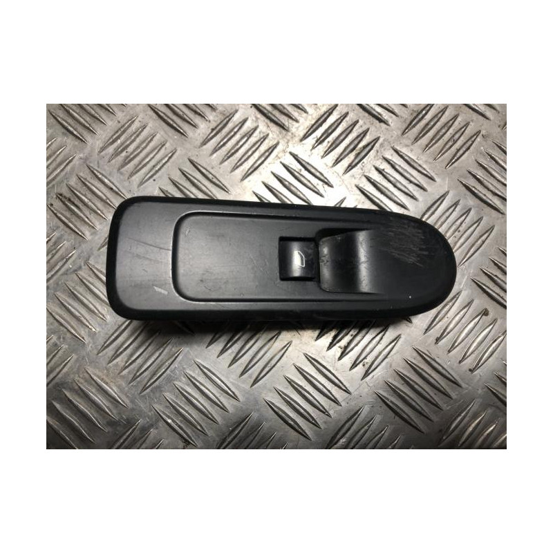 Interrupteur de leve vitre avant droit PEUGEOT 308 1 PHASE 1 d’occasion