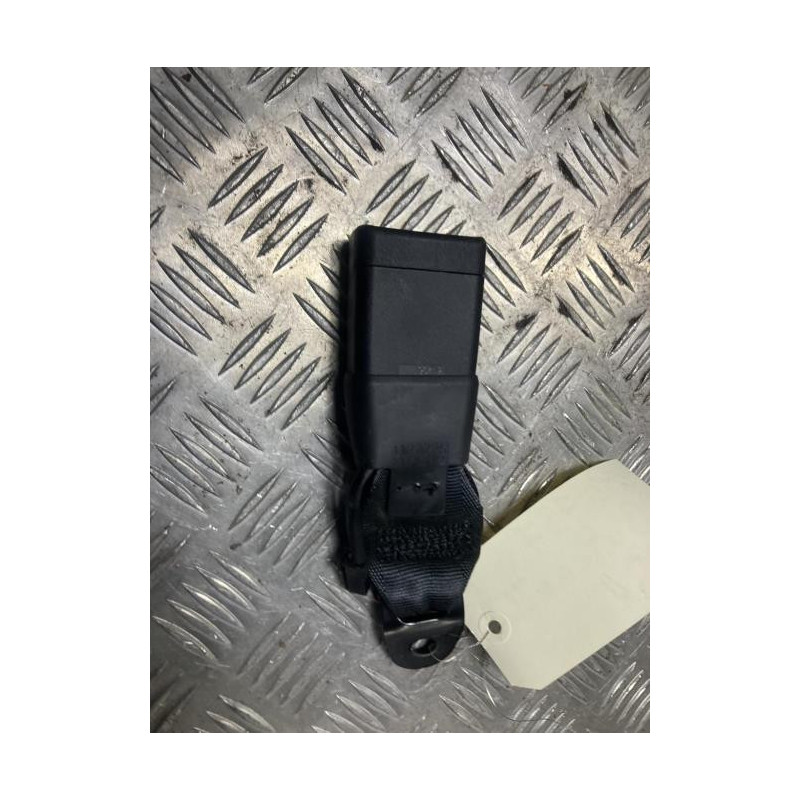 Attache ceinture arriere centrale SUZUKI BALENO 2 d’occasion