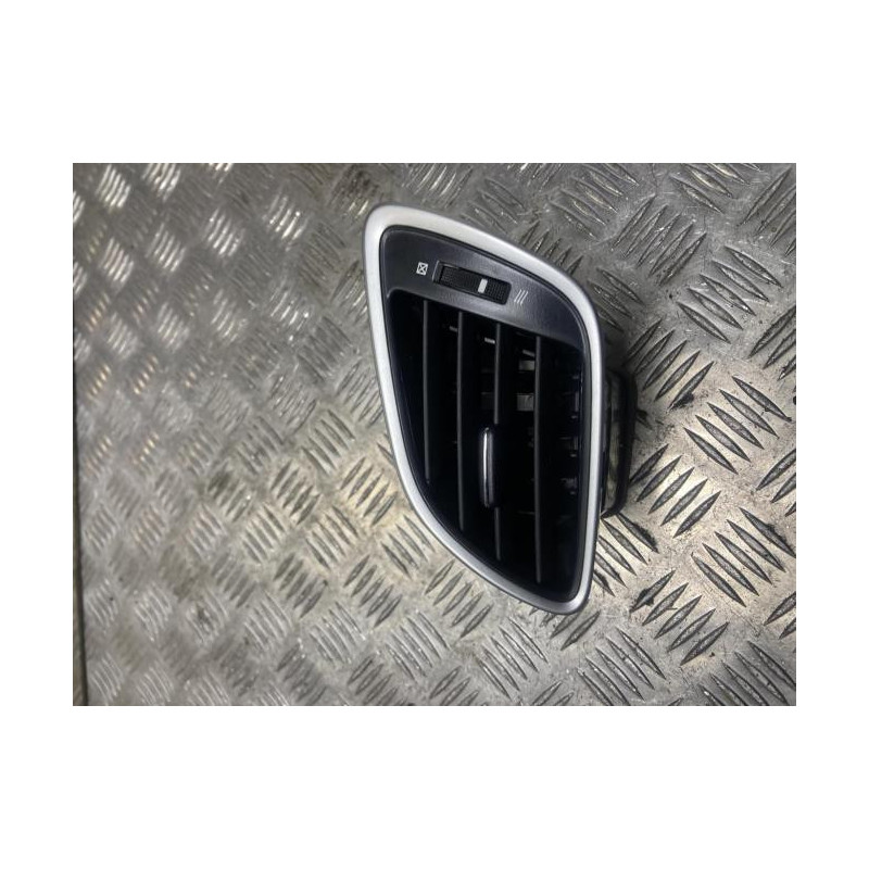 Aerateur tableau de bord avant droit SUZUKI BALENO 2 d’occasion