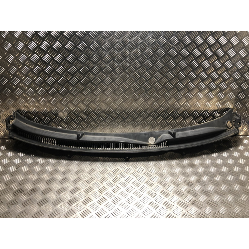 Baie de pare brise SUZUKI BALENO 2 d’occasion