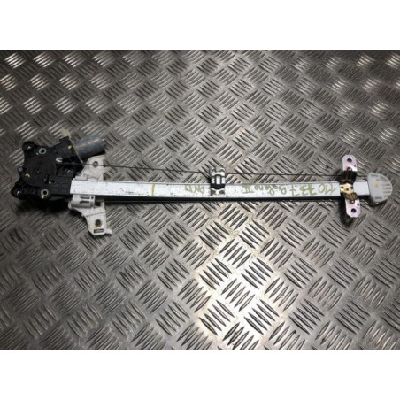Leve vitre electrique avant droit SUZUKI BALENO 2 d’occasion