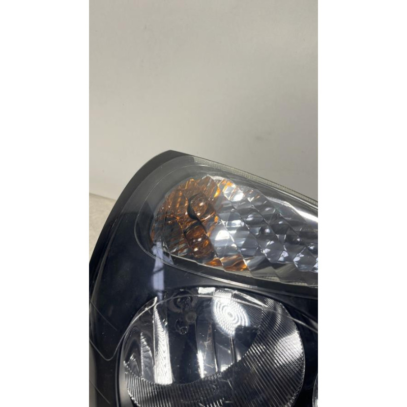 Optique avant principal droit (feux)(phare) RENAULT CLIO 2 PHASE 2 d’occasion