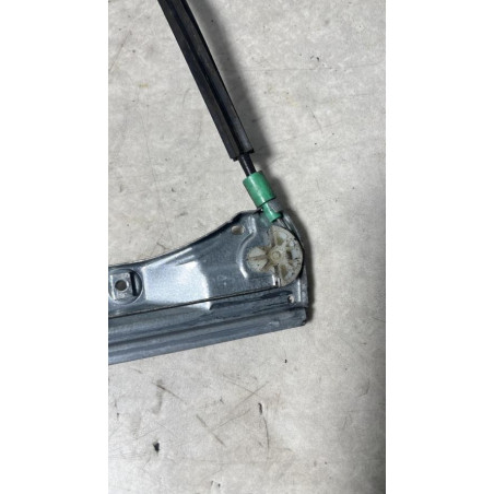 Leve vitre electrique avant droit RENAULT CLIO 2 PHASE 1 d’occasion
