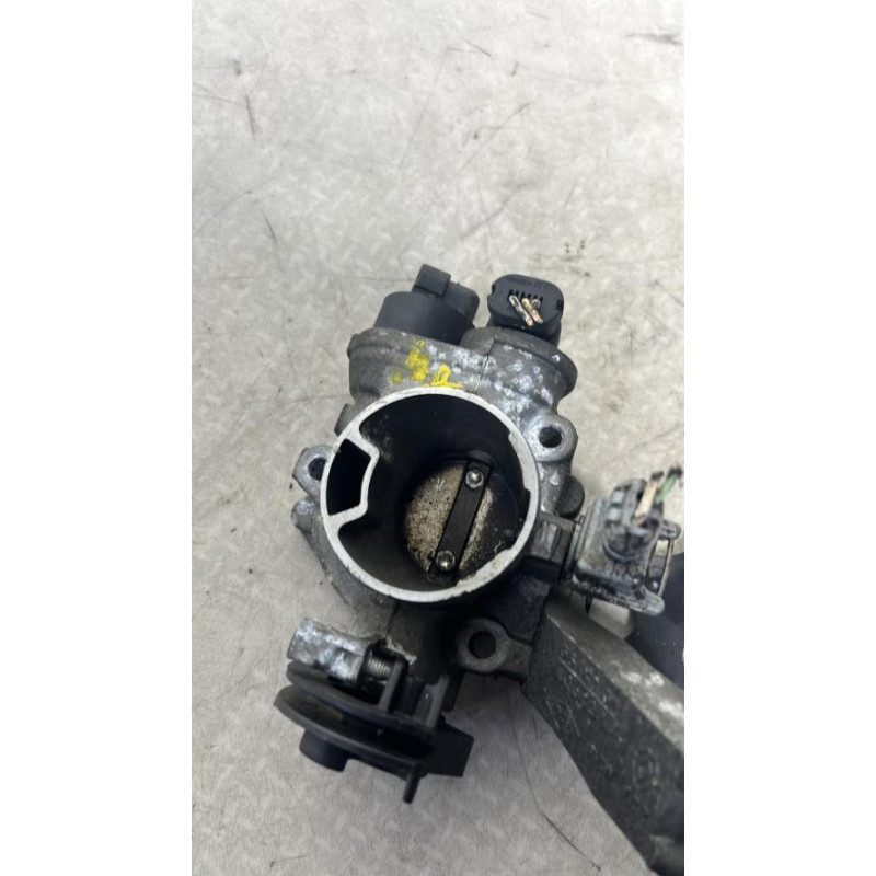 Boitier papillon RENAULT CLIO 2 PHASE 1 d’occasion