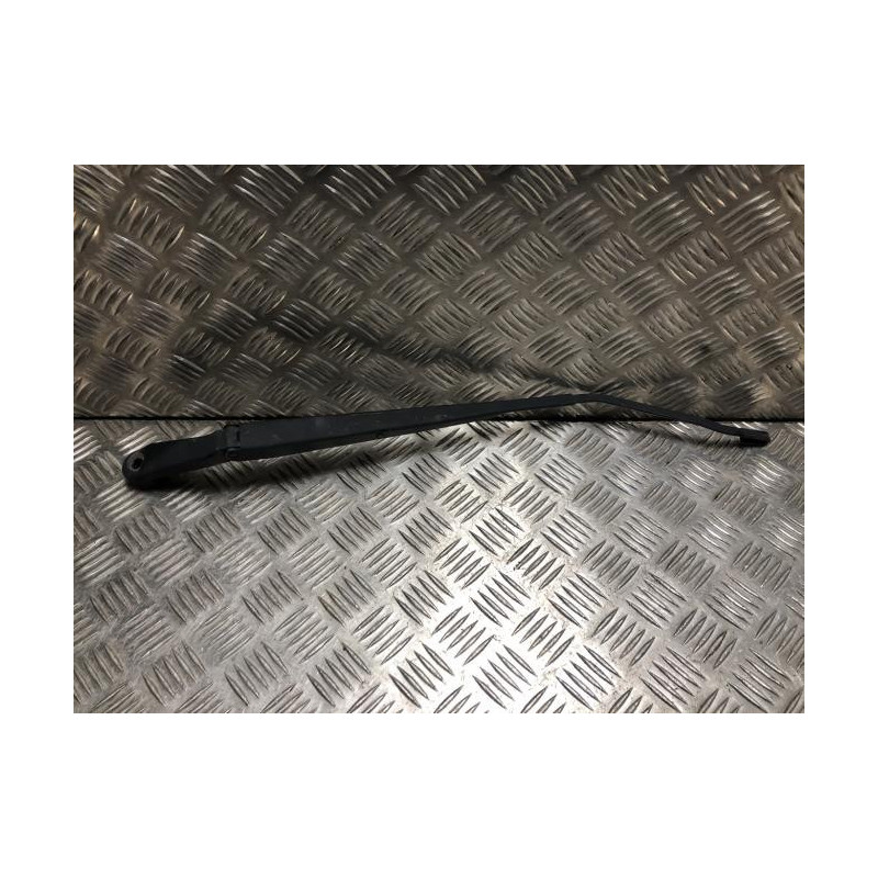 Bras essuie glace avant droit SUZUKI BALENO 2 d’occasion