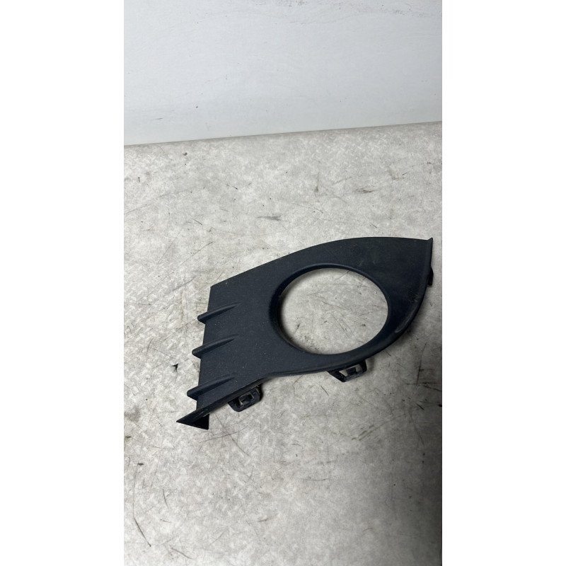 Enjoliveur anti brouillard RENAULT CLIO 3 PHASE 1 d’occasion