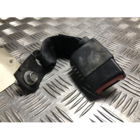 Attache ceinture arriere droit NISSAN JUKE 1 PHASE 2 d’occasion