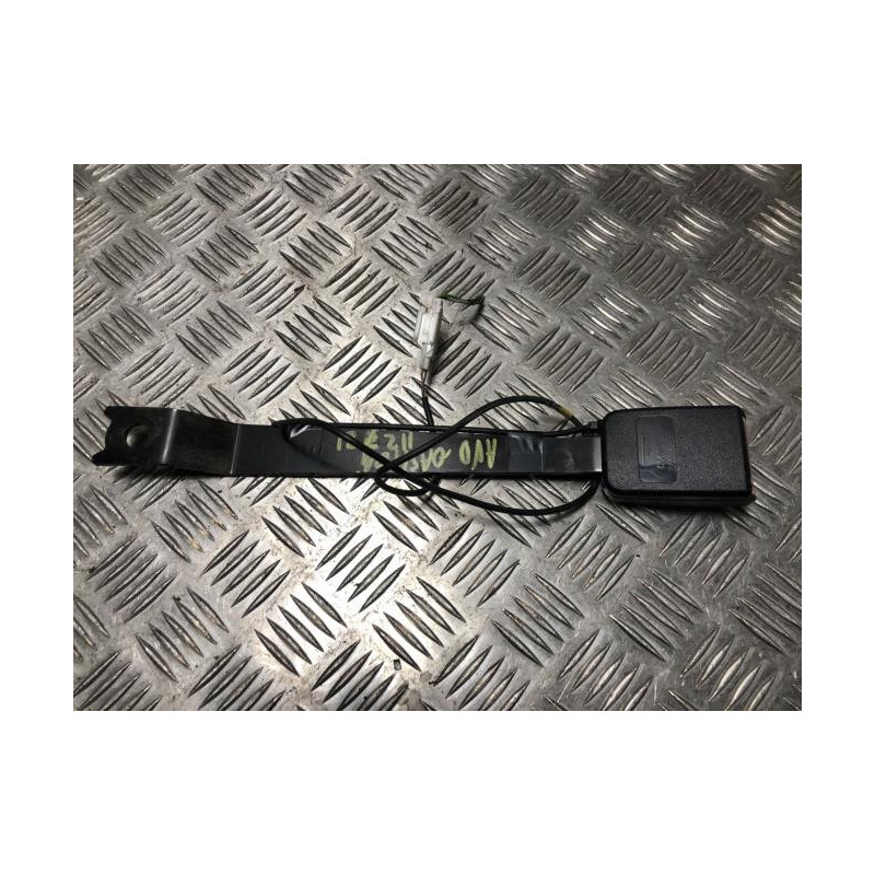 Attache ceinture avant droit NISSAN QASHQAI 1 PHASE 2 d’occasion
