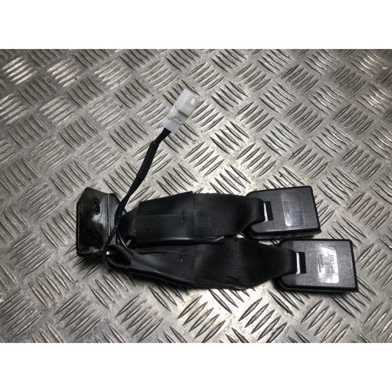 Attache ceinture arriere droit NISSAN QASHQAI 1 PHASE 2 d’occasion