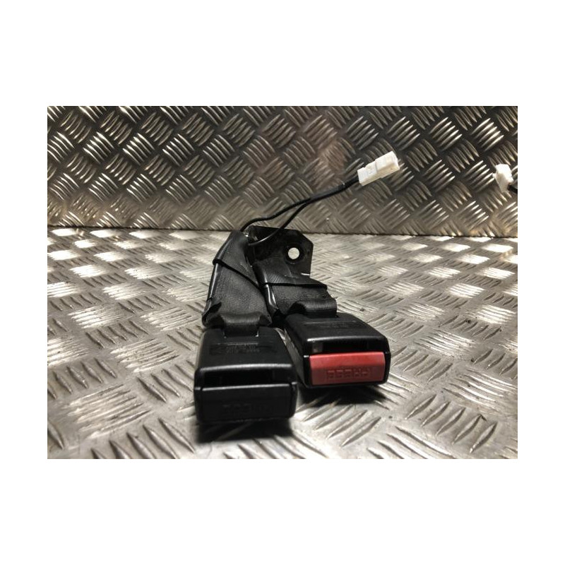 Attache ceinture arriere droit NISSAN QASHQAI 1 PHASE 2 d’occasion