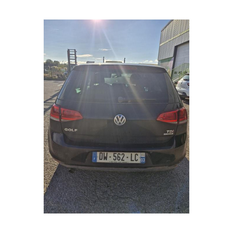 Feu arriere secondaire droit (feux) VOLKSWAGEN GOLF 7 PHASE 1 d’occasion