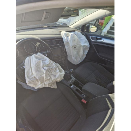 Feu arriere secondaire droit (feux) VOLKSWAGEN GOLF 7 PHASE 1 d’occasion