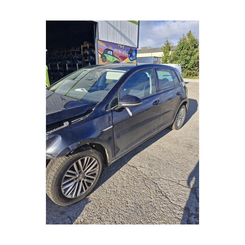 Feu arriere secondaire droit (feux) VOLKSWAGEN GOLF 7 PHASE 1 d’occasion