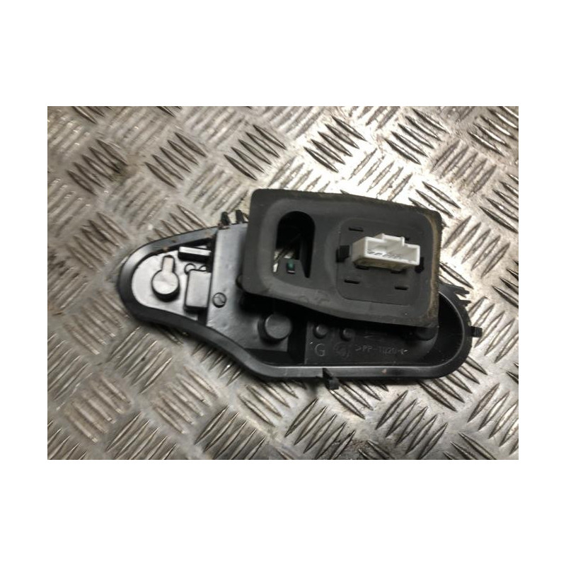 Platine feu arriere gauche CITROEN C3 2 PHASE 1 d’occasion