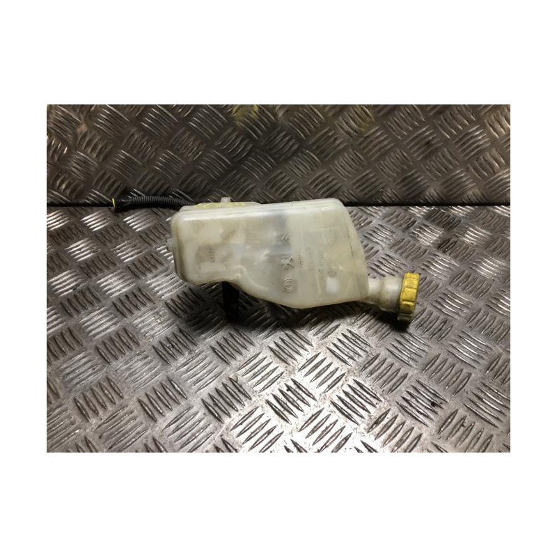 Bocal liquide de frein CITROEN C3 1 PHASE 2 d’occasion