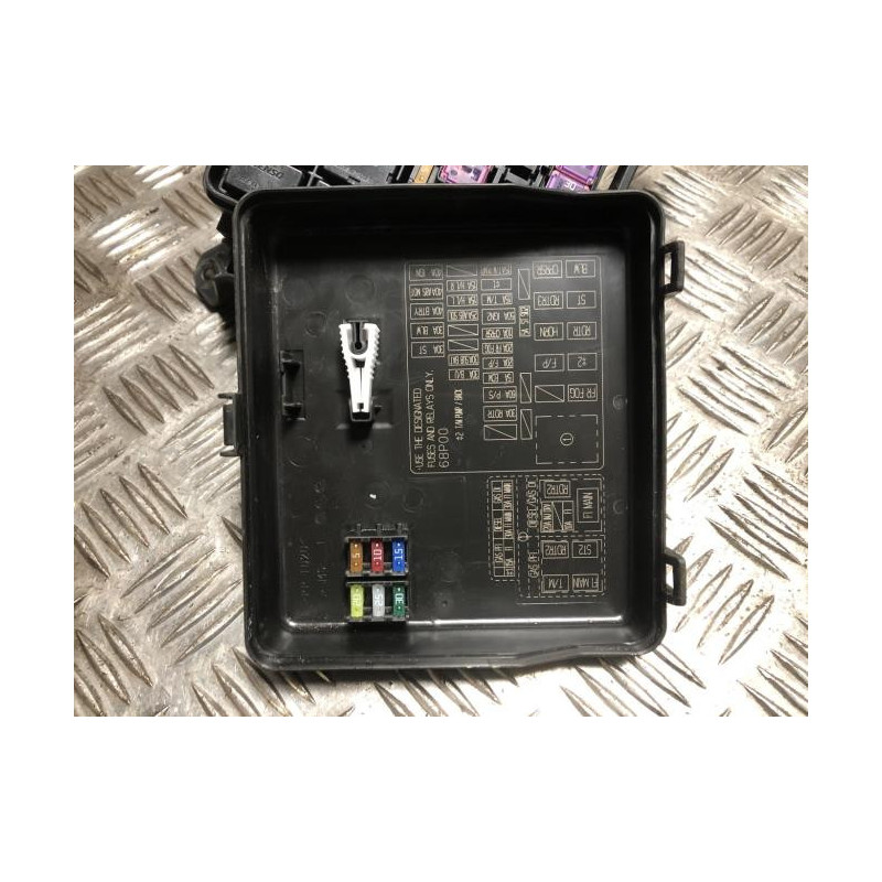Porte fusible SUZUKI BALENO 2 d’occasion