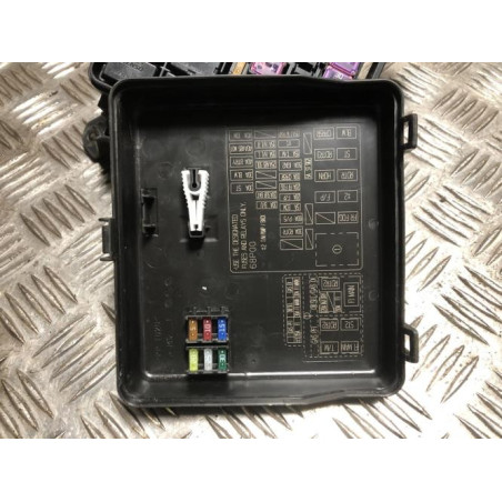 Porte fusible SUZUKI BALENO 2 d’occasion