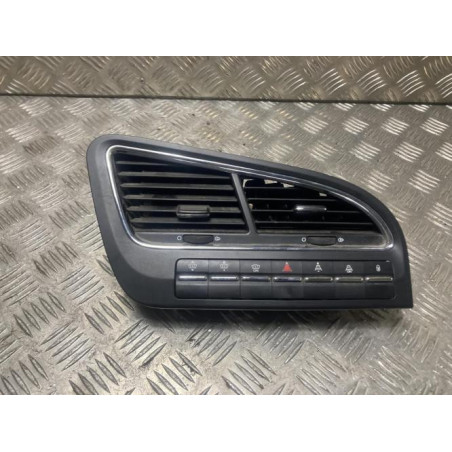 Aerateur tableau de bord PEUGEOT 5008 1 PHASE 1 d’occasion
